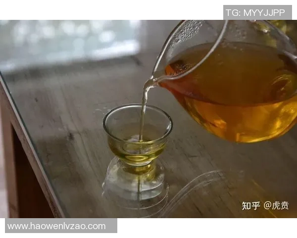 姚明品尝蜂蜜的甜蜜瞬间与健康益处探秘