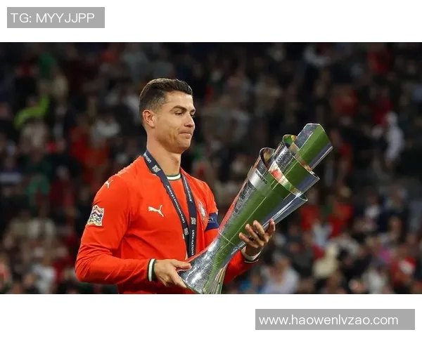 足球场上的传奇瞬间：著名足球明星的精彩瞬间与背后故事