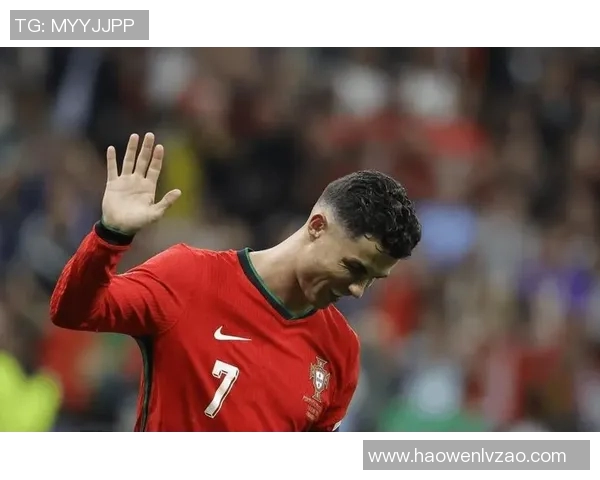 曾经辉煌的绿茵场上他是明星如今却因吸毒陷入深渊的足球传奇